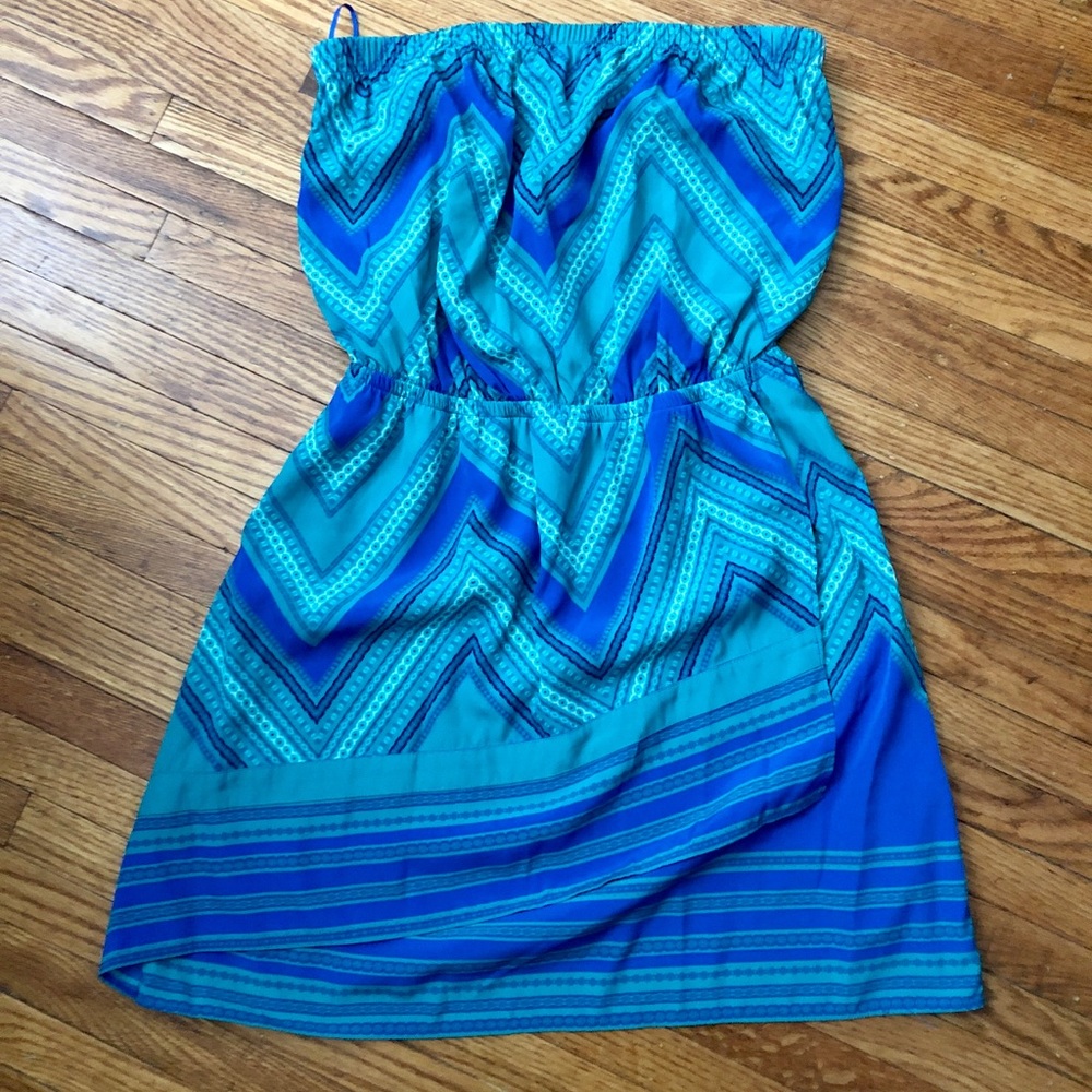 Express blue and green geometric dress 👗